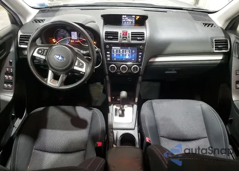 2017 Subaru Forester 2.5I Premium z USA, uszkodzony, nr VIN JF2SJAEC7HH593062